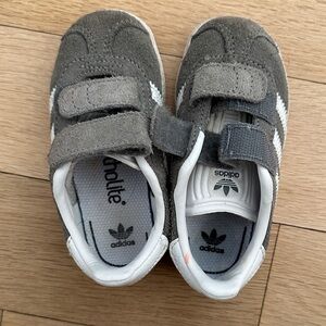 Adidas toddler gazelle